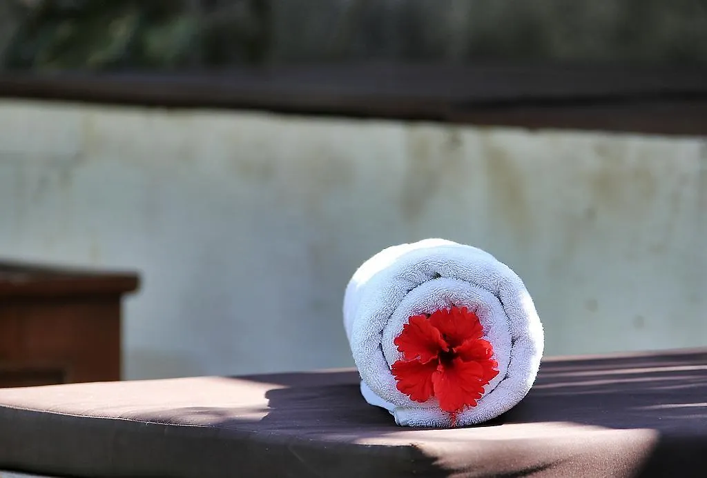 The Sanyas Suite Bali Seminyak Indonesien