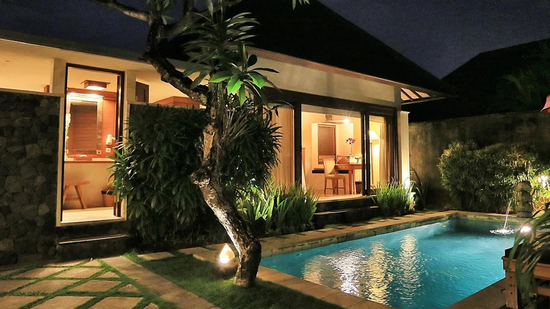 The Sanyas Suite Bali Seminyak  Seminyak (Bali)